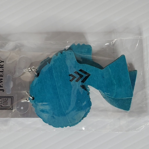 Afro lady wooden earrings - Picture 2 of 5